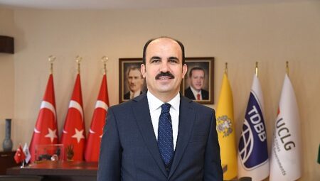 Başkan Altay: “Bayramın Tüm İnsanlığa Barış, Bereket ve Huzur Getirmesini Niyaz Ediyorum”