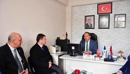 Başkan Aydın’ın Cuma Durağı Emek Mahallesi Oldu