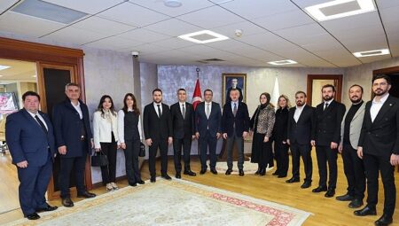 Başkan Büyükakın’a ziyaretçi akını