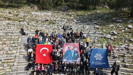 Başkan Çerçioğlu Vatandaşları Priene Antik Kenti’nde Eşsiz Trekking Etkinliği ile Buluşturdu