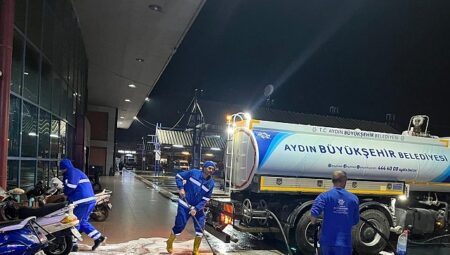 Başkan Çerçioğlu’ndan Bayram Öncesi Otobüs Terminallerinde Temizleme Çalışması