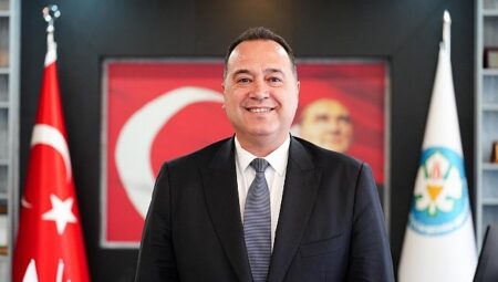 Başkan Dutlulu Manisalıların Bayramını Kutladı