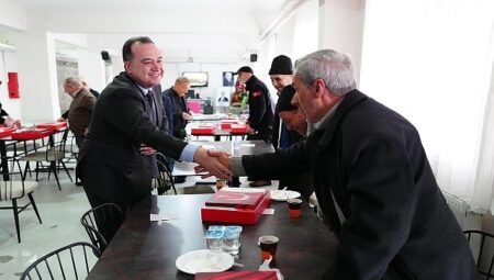 Başkan Dutlulu’dan Huzurevine Bayram Ziyareti