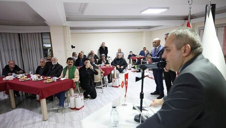 Başkan Mesut Özarslan ve Eşi Filiz Özarslan, Konukevi Sakinleriyle İftar Sofrasında Buluştu