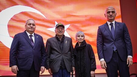 Başkan Özarslan, İstiklal Marşı’nın Kabulünün 105. Yıl Dönümü Programına Katıldı