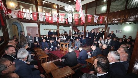 Başkan Uzun, Bayramlaşma Programında Önemli Mesajlar Verdi…