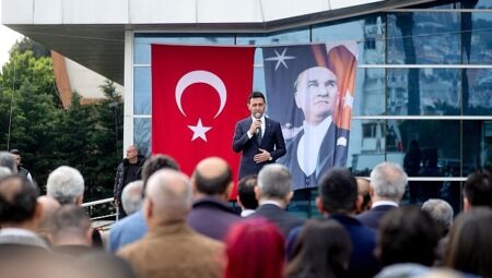 Bayraklı Belediyesi’nde bayramlaşma