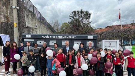 Bergama Belediyesi’nden Sıfır Atık Günü’nde Çevreye Büyük Katkı
