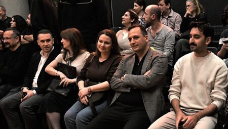 Bornova’da “Unutmak” Fırtınası