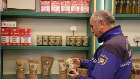 Büyükşehir Zabıtası huzurlu bir bayram için sahada