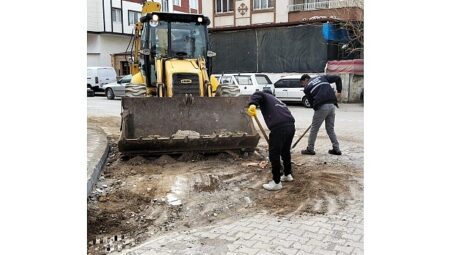 Edremit Belediyesi Altınkum’da ve Kadıköy’de Yolları Yeniliyor