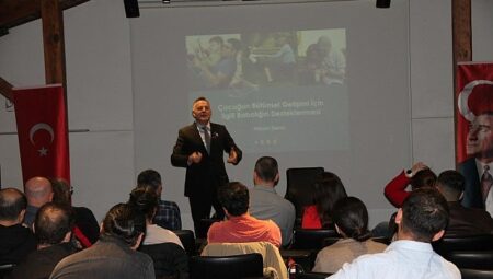 Efes Selçuk’ta Babalara “Babalık” Semineri