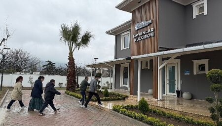Gölcük Saygınlar kapılarını araladı