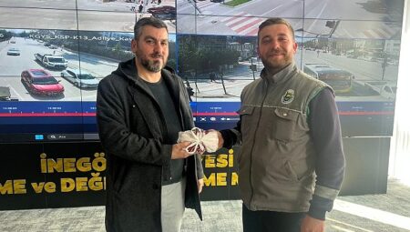 İnegöl Belediyesi Personelinden Örnek Davranış