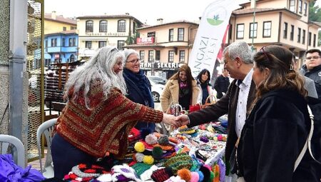 Kadın Girişimciler Bayram Sokağı Kapılarını Açtı