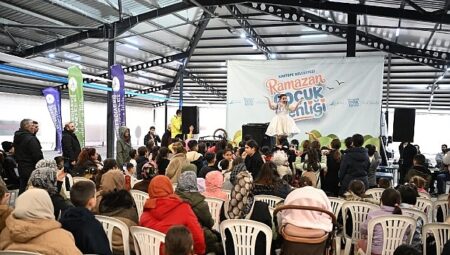 Kartepe’de Bayram, Çocukların Neşesiyle Güzelleşti