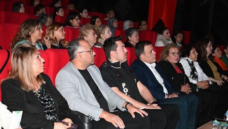 Kemer’de “En iyi narkotik polisi anne” konulu seminer