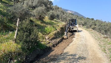 Milas Belediyesi Ekipleri İlçe Genelinde Hummalı Çalışmalar Yapıyor