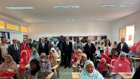 Moritanya’da Türkoloji Okuyan Afrikalı Öğrenciler UCLG Başkanı Altay’ı Coşkuyla Karşıladı