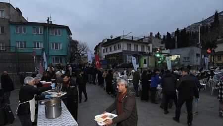 Osmangazi’de Gönül Sofraları Büyüyor