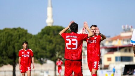 Zirvenin Tek Sahibi Burhaniye Belediyespor