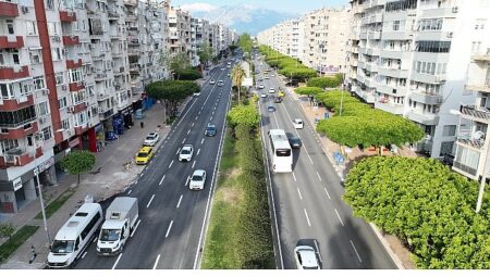 100. Yıl Bulvarı’nda 5. etap asfalt çalışması tamamlandı