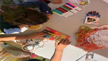 23 Nisan coşkusu gezici sahne ile ilçelere taşındı