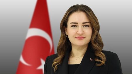 Antalya Büyükşehir Belediye Başkan Vekili Büşra Özdemir’in 23 Nisan Mesajı