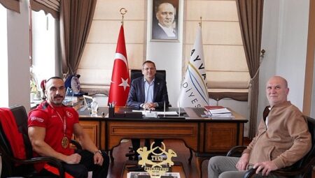 Ayvalıklı Şampiyon Avrupa Yolcusu