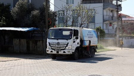 Başkan Çerçioğlu’nun Öncülüğünde Umurlu’da Eş Zamanlı Çalışmalar Devam Ediyor