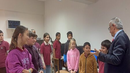 Başkan Topaloğlu’ndan öğrencilere ziyaret
