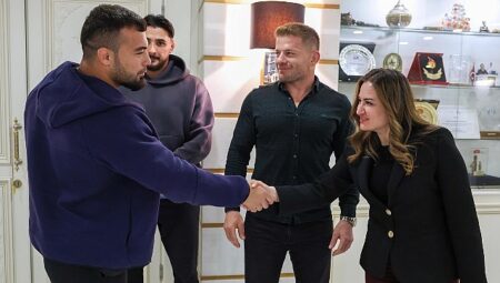 Başkan Vekili Özdemir başpehlivanları ağırladı