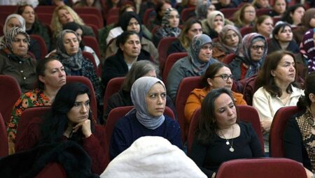 Bayraklı’da Madde Bağımlılığına Karşı Annelerle Farkındalık Eğitimi
