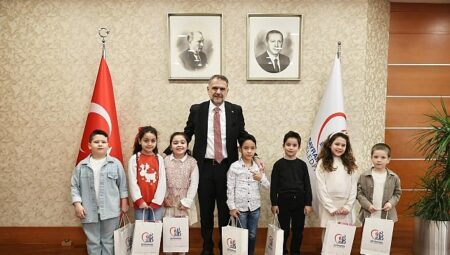 Bayrampaşa’da 23 Nisan coşkusu