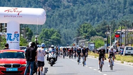 Büyükşehirli Mustafa Tarakçı, 61. Cumhurbaşkanlığı Türkiye Bisiklet Turu’nda Gururlandırdı