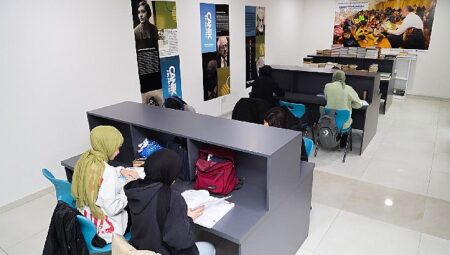 Canik Halk Kütüphanesi Gençlerle Dolup Taşıyor