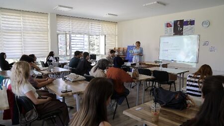 Gençler sürdürülebilir bir gelecek için bir araya geldi