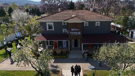 Gölcüklü “saygınlar”artık yalnız değil