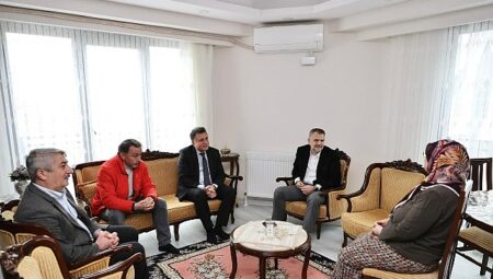 İbrahim Akın’dan şehit pilotun ailesine vefa ziyareti