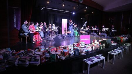 İnegöl’de Edebiyat Ve Musiki Aynı Sahnede Buluştu