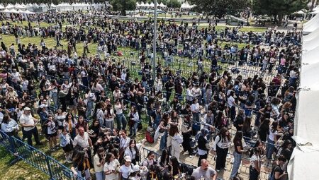 İZKİTAP’ta edebiyat şöleni yaşanıyor