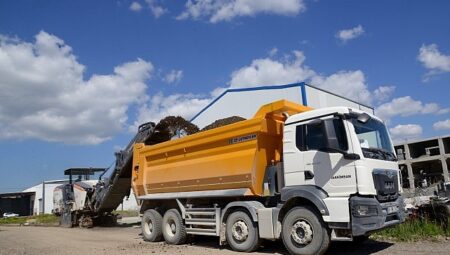 Kahramankazan’da Asfalt Seferberliği Sürüyor