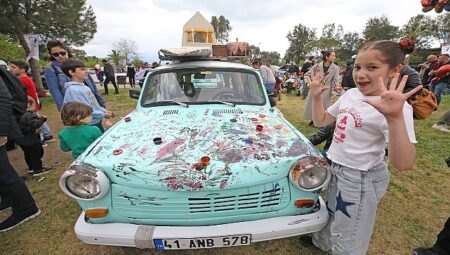 Karşıyaka’yı bayram coşkusu sardı!