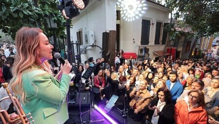 Konak’tan Dario Moreno için unutulmaz şenlik: İzmirliler akın etti