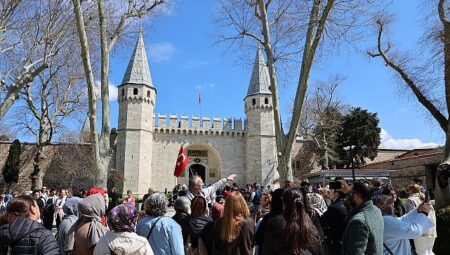Küçükçekmece’de Kültür ve Sanat Gezileri Devam Ediyor