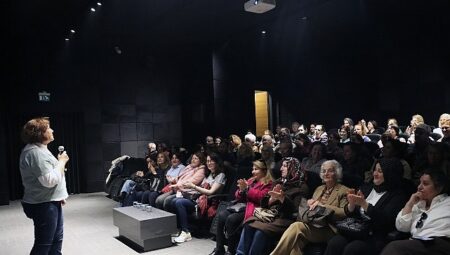 “Mahallemizin Sineması”nda “Narperi’nin Bileziği” gösterildi