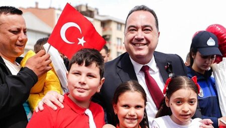 Manisa’da 23 Nisan Coşkusu ve Başkan Dutlulu’dan Anlamlı Mesaj