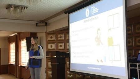 Uzmanından Ebeveynlere Bağımlılıkla Mücadele Eğitimi