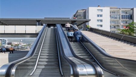 Yeni Girne Yaya Üst Geçidi hizmete açıldı