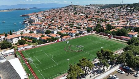 Ayvalık’ta 19 Mayıs Coşkusu